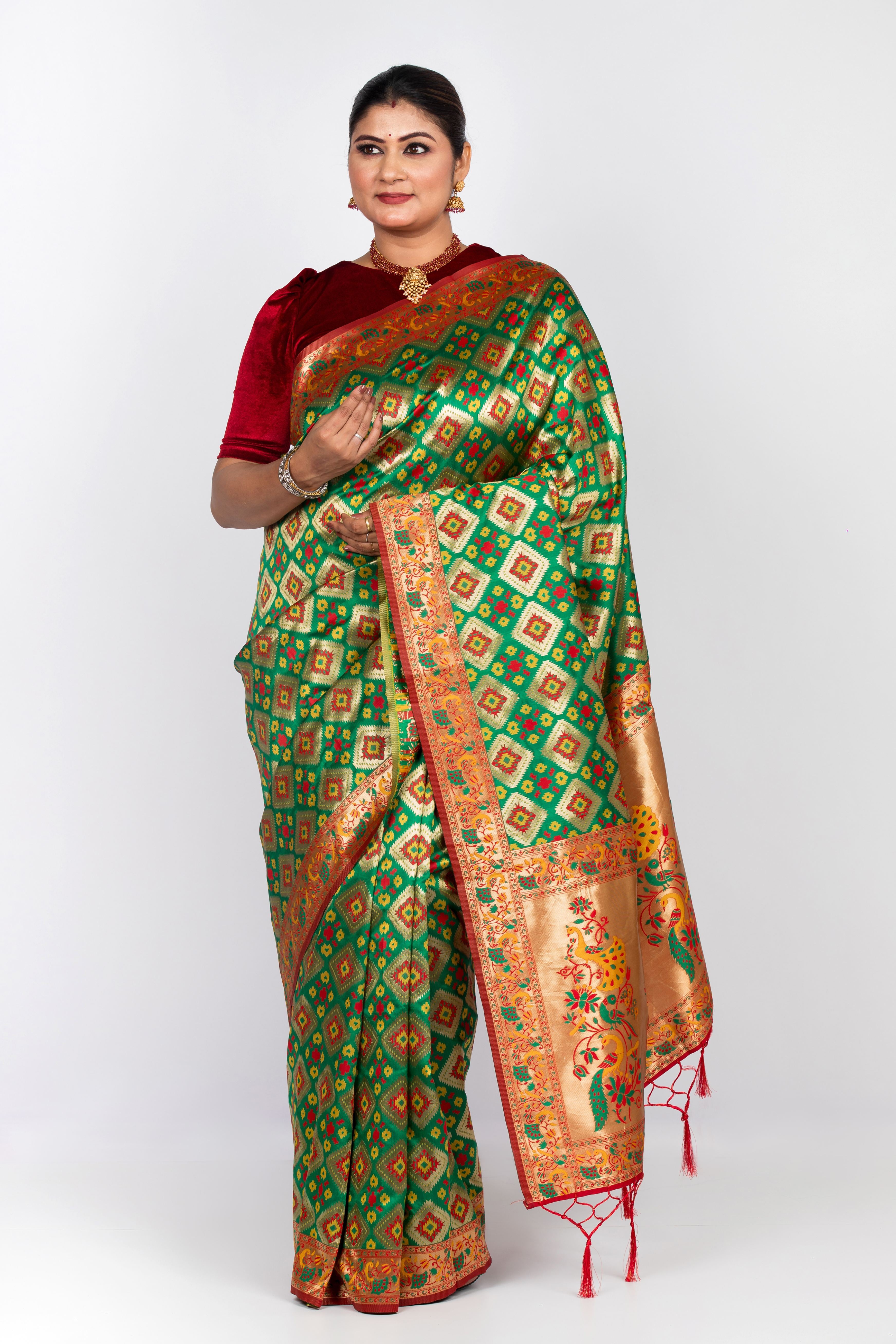Dark Green Silk Cotton Saree with Zari Border and Blouse Piece