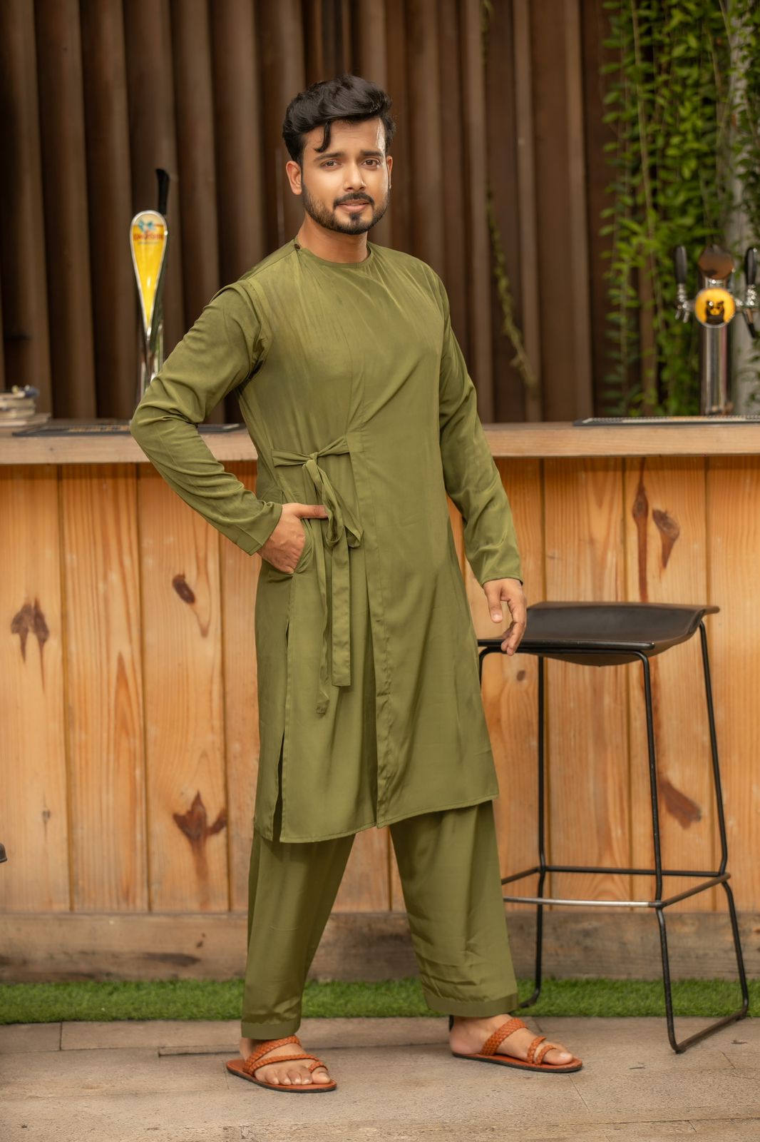 Sleek Smooth Kurta Set - Sap Green